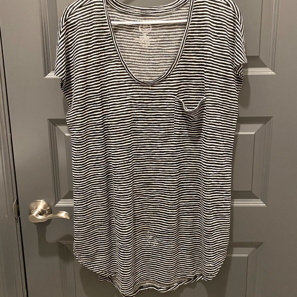 💣Maurices 24/7 tee